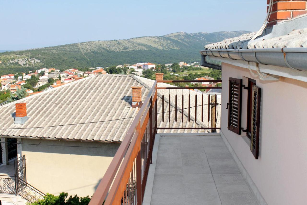 Apartments With A Parking Space Novi Vinodolski - 5587 Exterior photo